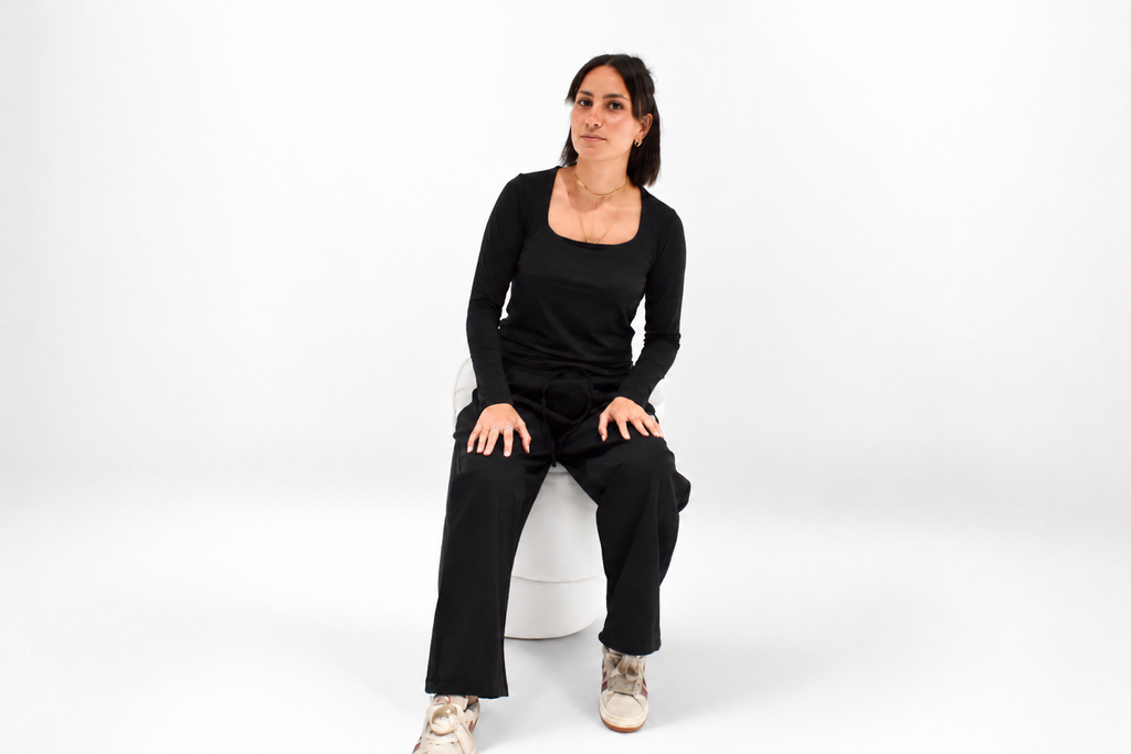 Long Sleeve Square Neck Top – Black